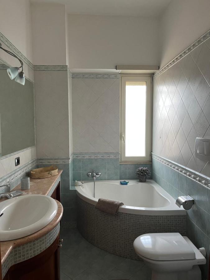 Attico Con Terrazza In Via Dei Traghetti Daire Lido di Ostia Dış mekan fotoğraf
