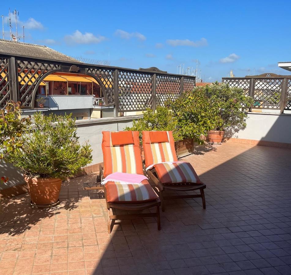 Attico Con Terrazza In Via Dei Traghetti Daire Lido di Ostia Dış mekan fotoğraf